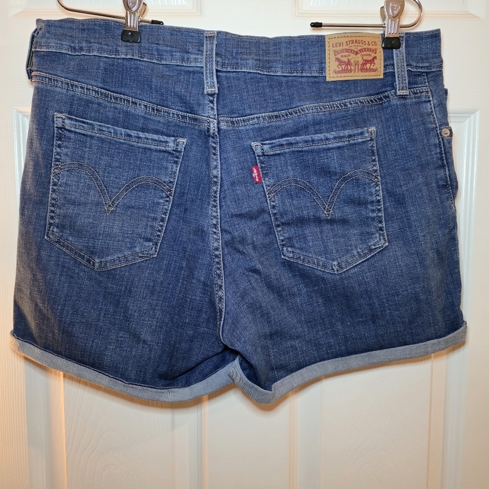 Levis Mid Length Shorts Sz 32 - Picture 4 of 8